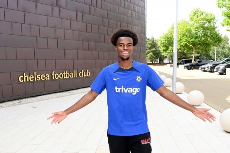 b体育官网-尤文与切尔西磋商楚克乌梅卡转会，蓝军坚持永久交易方案