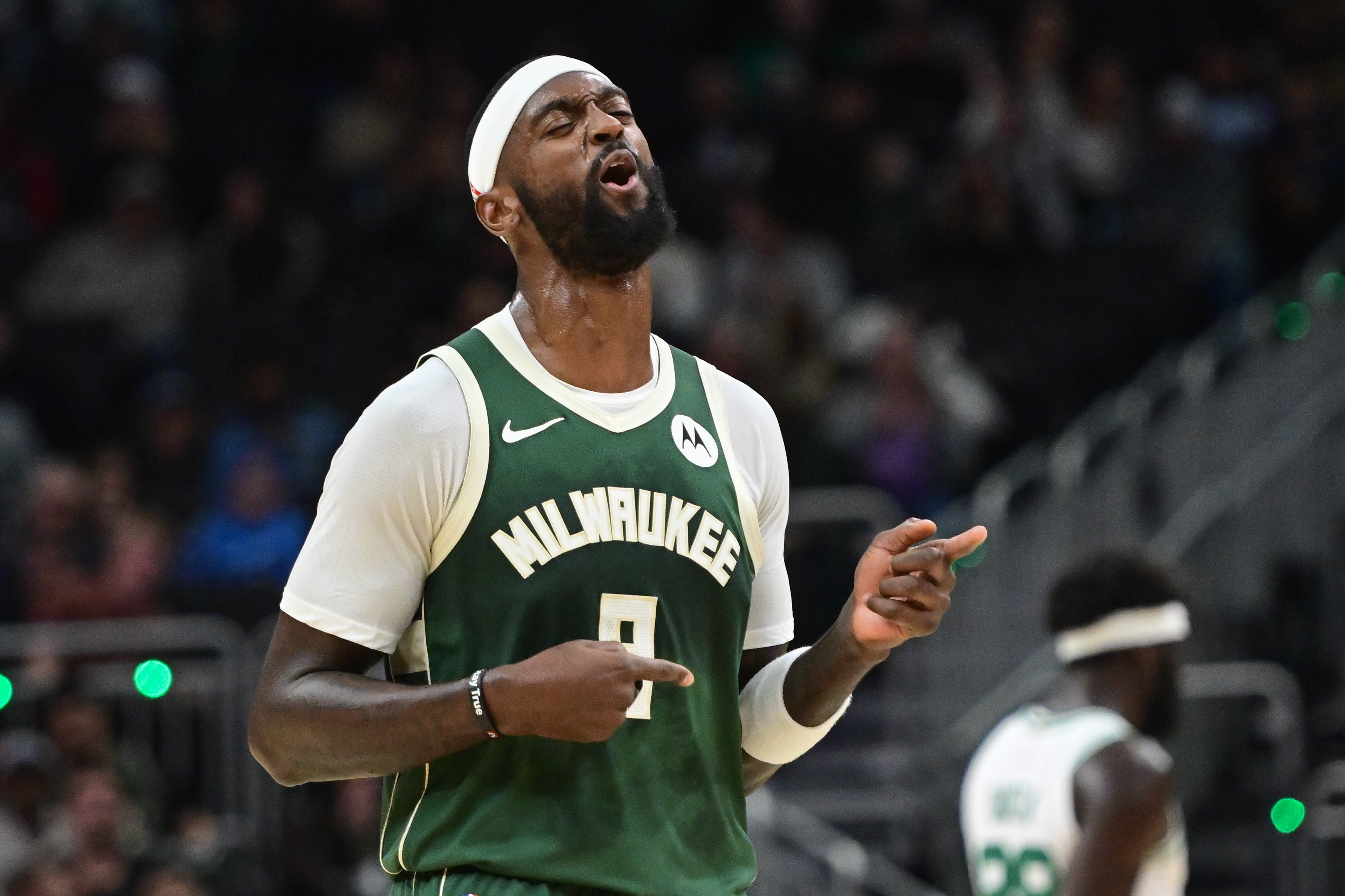 b体育-这么多铁人！波蒂斯&amp;罗林斯&amp;哈里斯半场合计14中2仅拿7分