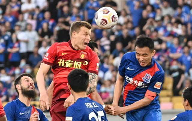 b体育-铁军河北将申花逼入绝境 康熙失策半场急换上等马